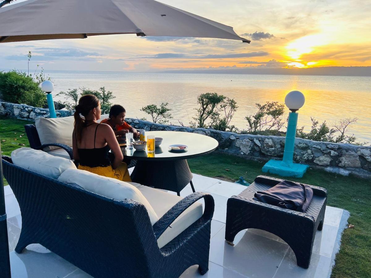 Cabilao Sunset Dive & Beach Resort Loon Eksteriør bilde