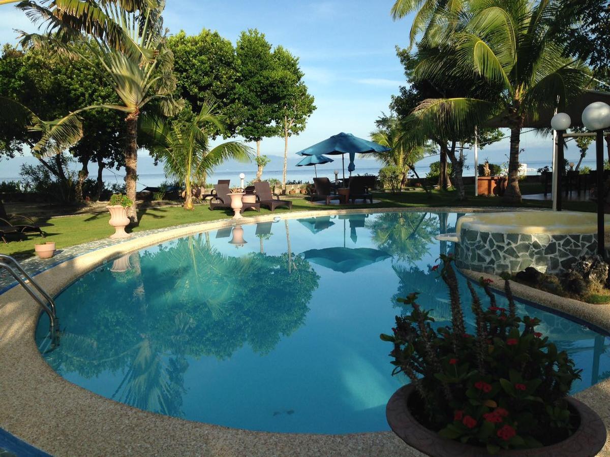 Cabilao Sunset Dive & Beach Resort Loon Eksteriør bilde