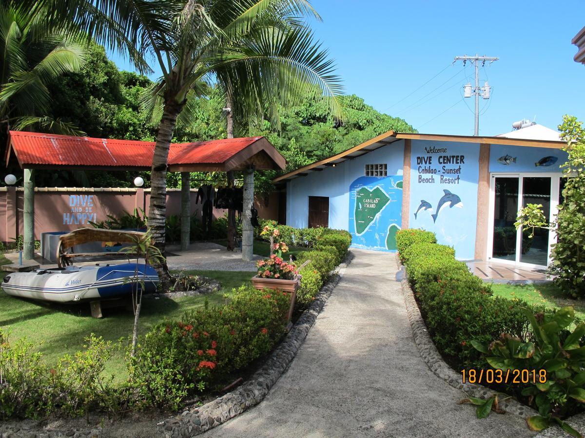 Cabilao Sunset Dive & Beach Resort Loon Eksteriør bilde