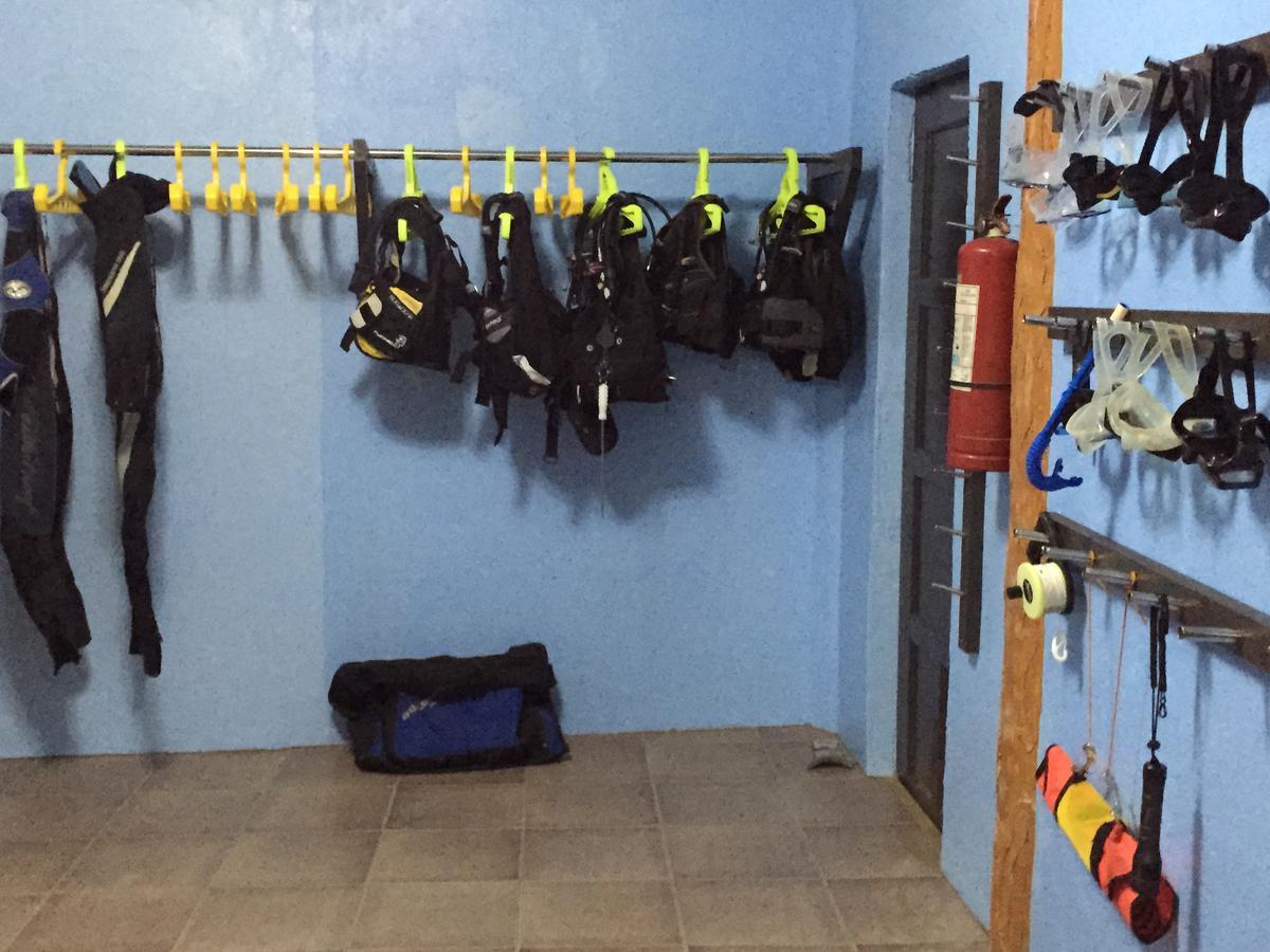 Cabilao Sunset Dive & Beach Resort Loon Eksteriør bilde